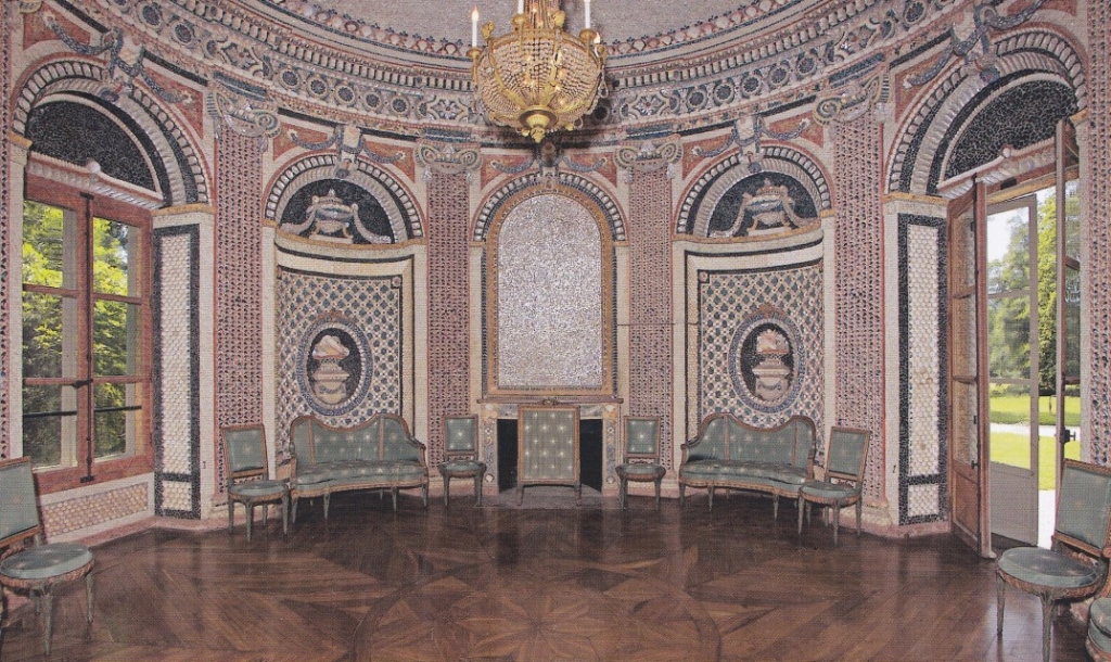 Le salon de la chaumière aux coquillages - Rambouillet (1780) - site André Le Nôtre